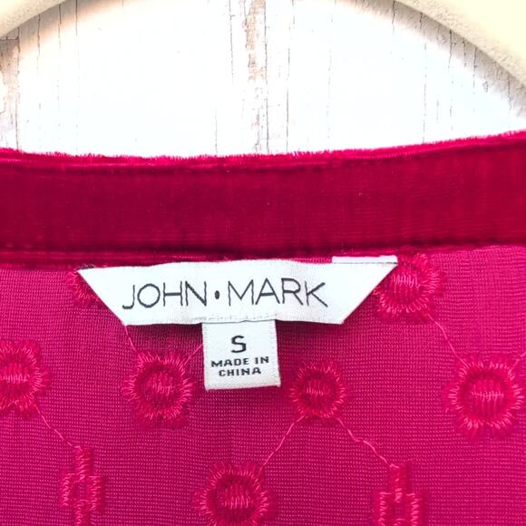 John Mark Velvet Embroidered Tunic Top Women's Small Crimson - Picture 4 of 10